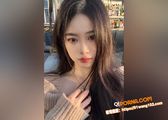 美女裸聊之高颜值少妇，身...（1）