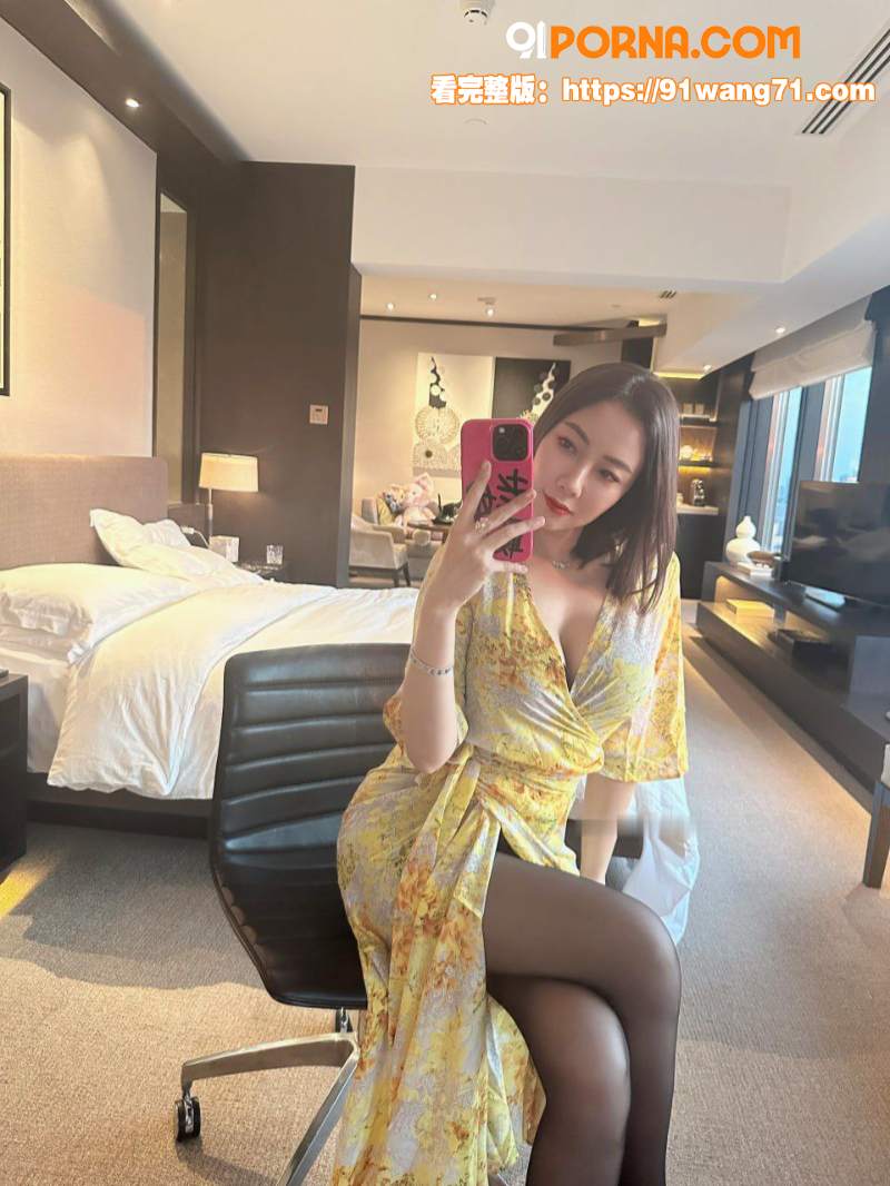巨乳丰满诱人 果儿Vic...（4）