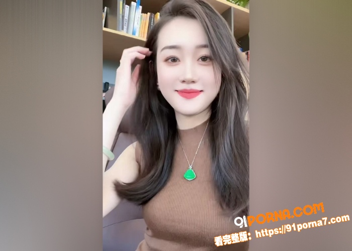巨乳美少妇豆腐西施家中性...（4）