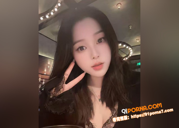 绿帽男送出极品清纯老婆3...（1）