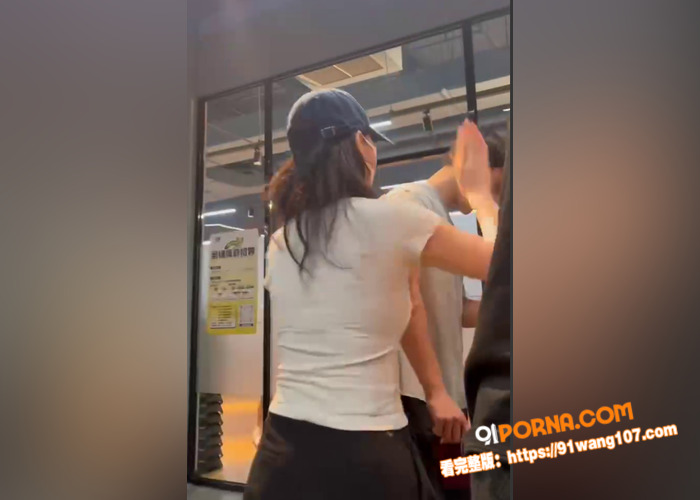 万达鹭港健身房男教练 郭...（7）