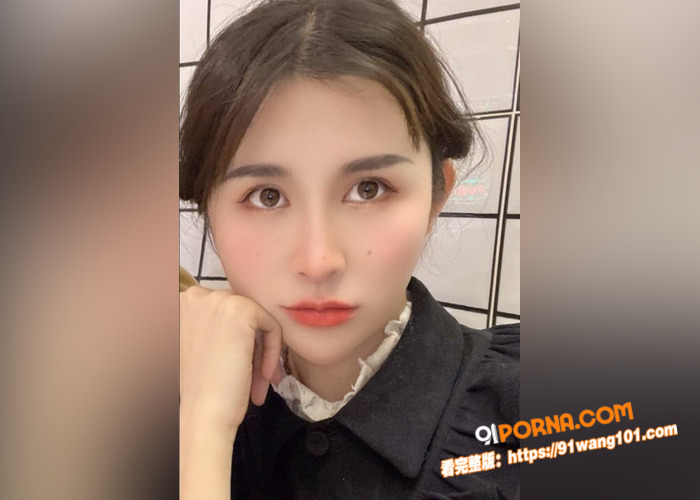 南阳艺术学院女大学生 刘...（1）