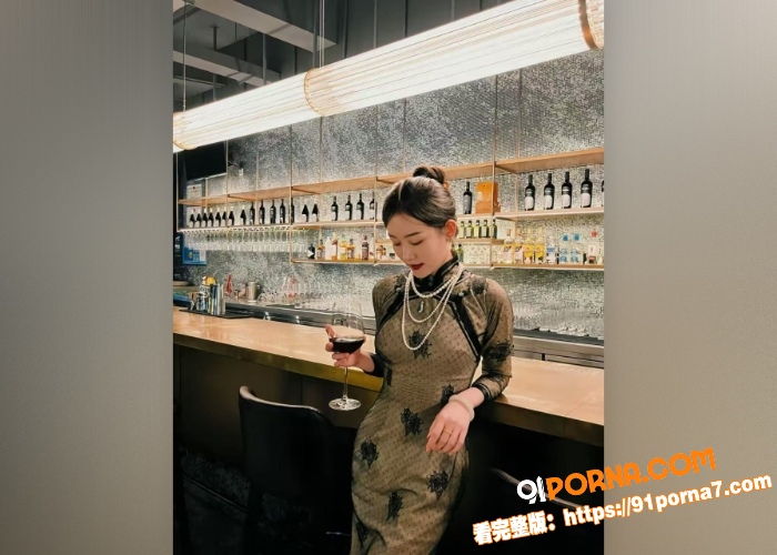 巨乳美少妇豆腐西施家中性...（2）