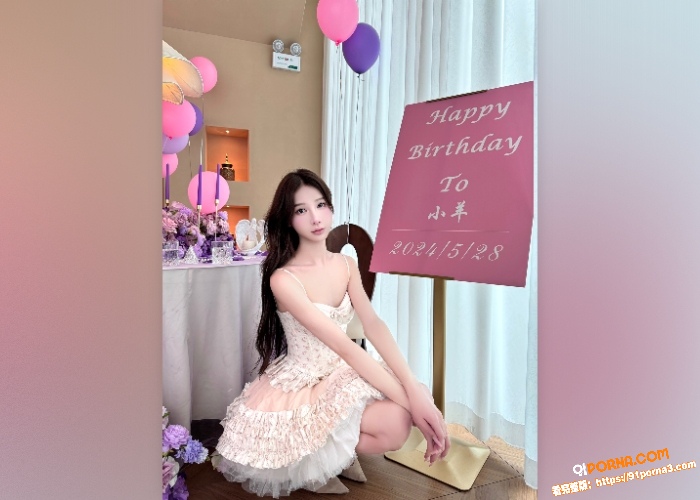 高颜值S级校花女友和男友...（1）