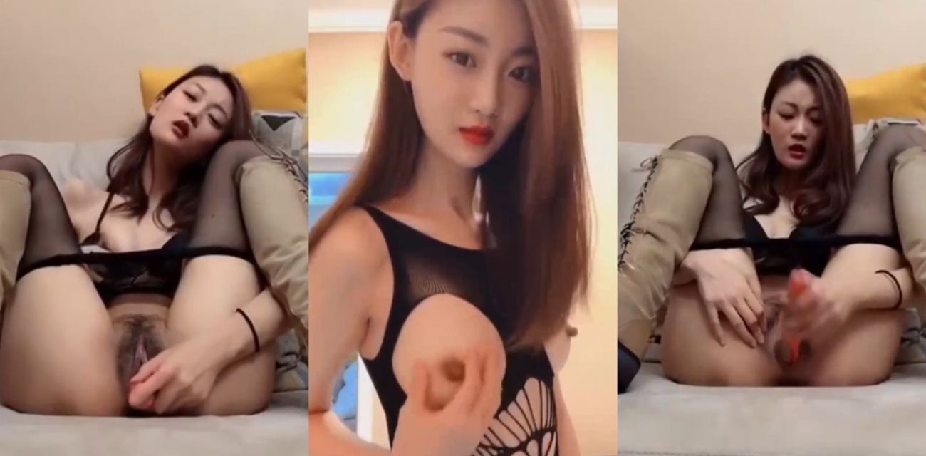娇妻淫乱群P牌局 老公叫朋友打牌 老婆输了挨操 连输三盘被集体轮流无套内射 太淫乱了！